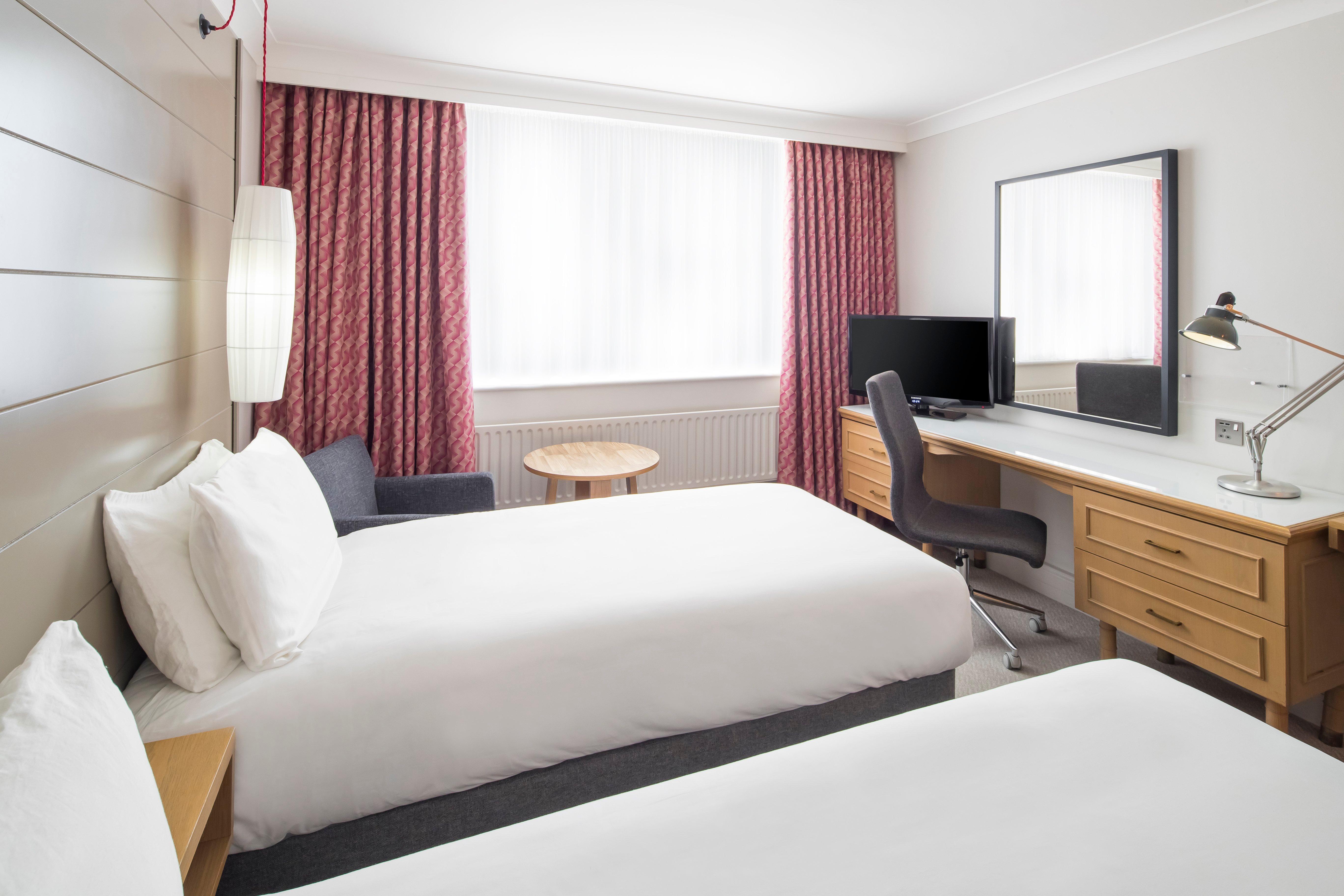 Holiday Inn Peterborough West By Ihg Exterior photo