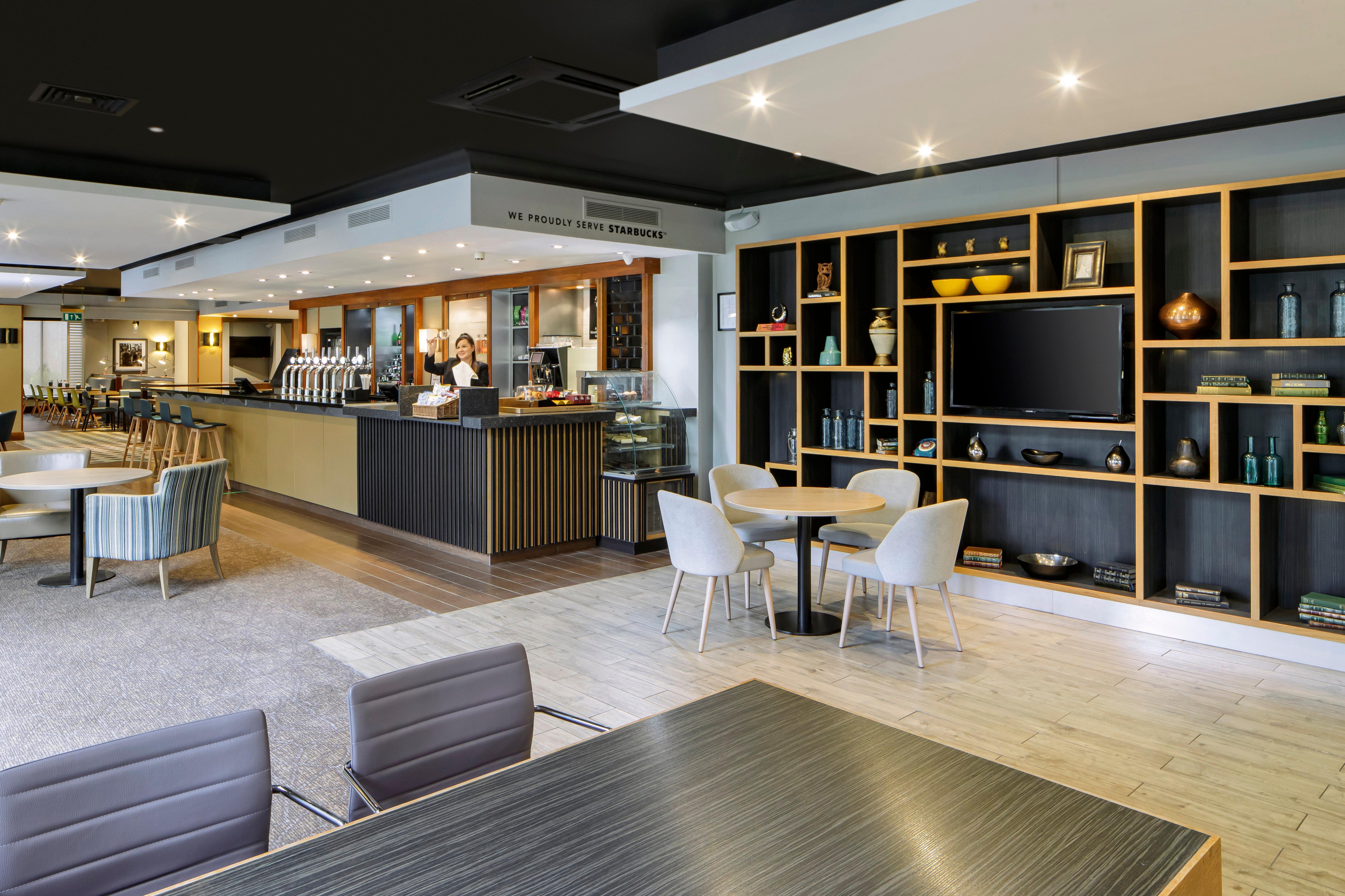 Holiday Inn Peterborough West By Ihg Exterior photo