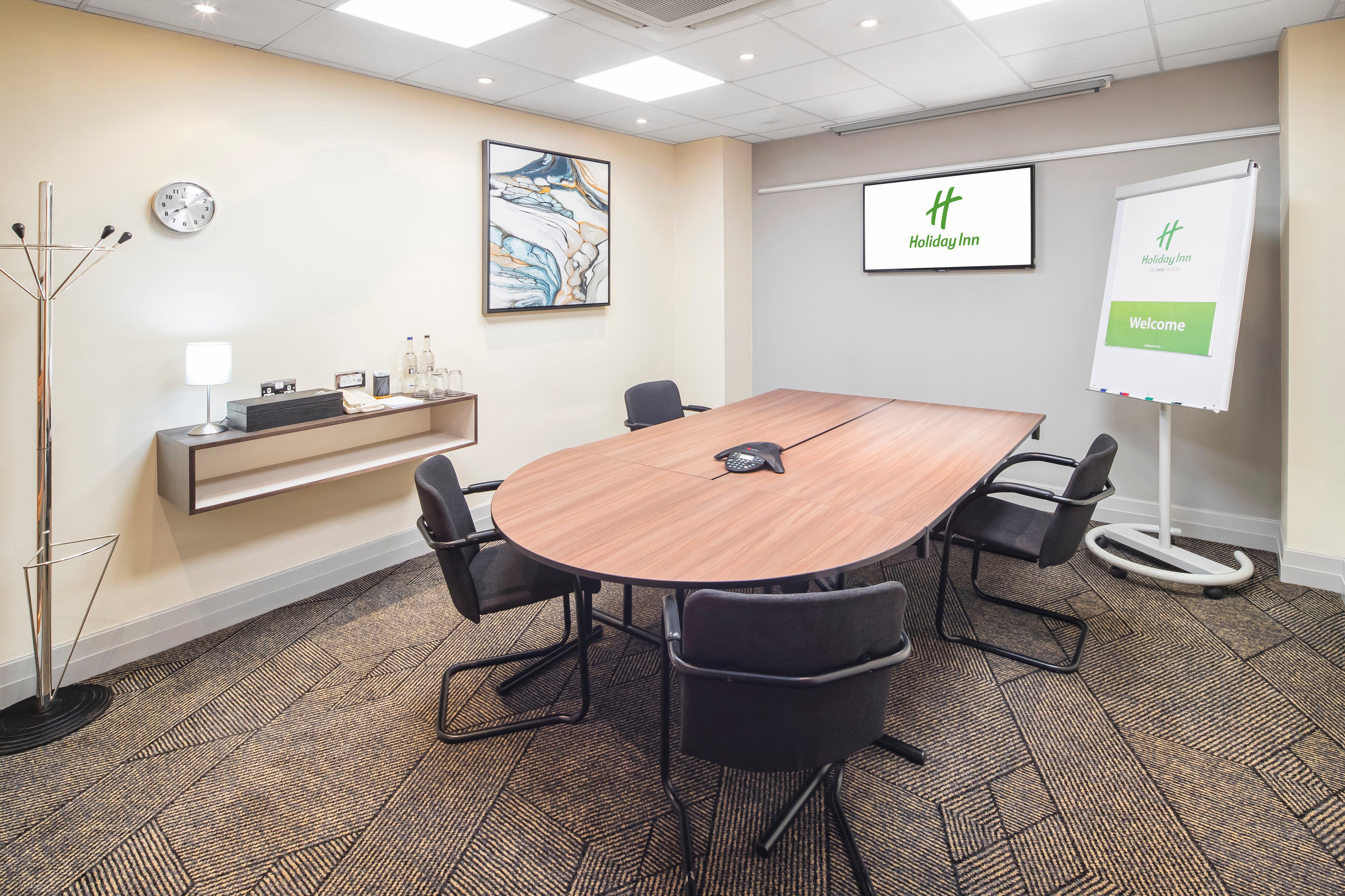 Holiday Inn Peterborough West By Ihg Exterior photo