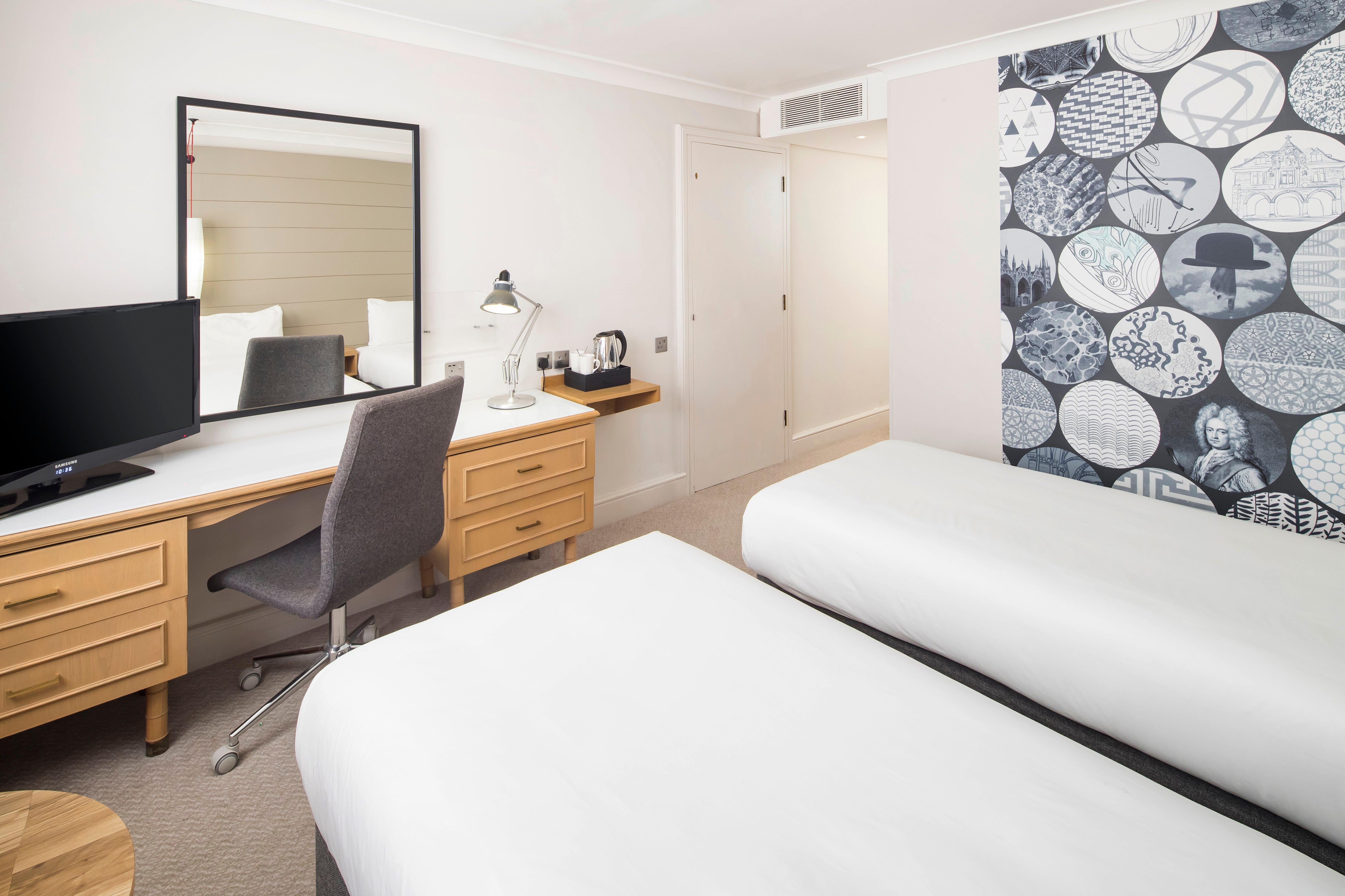 Holiday Inn Peterborough West By Ihg Exterior photo