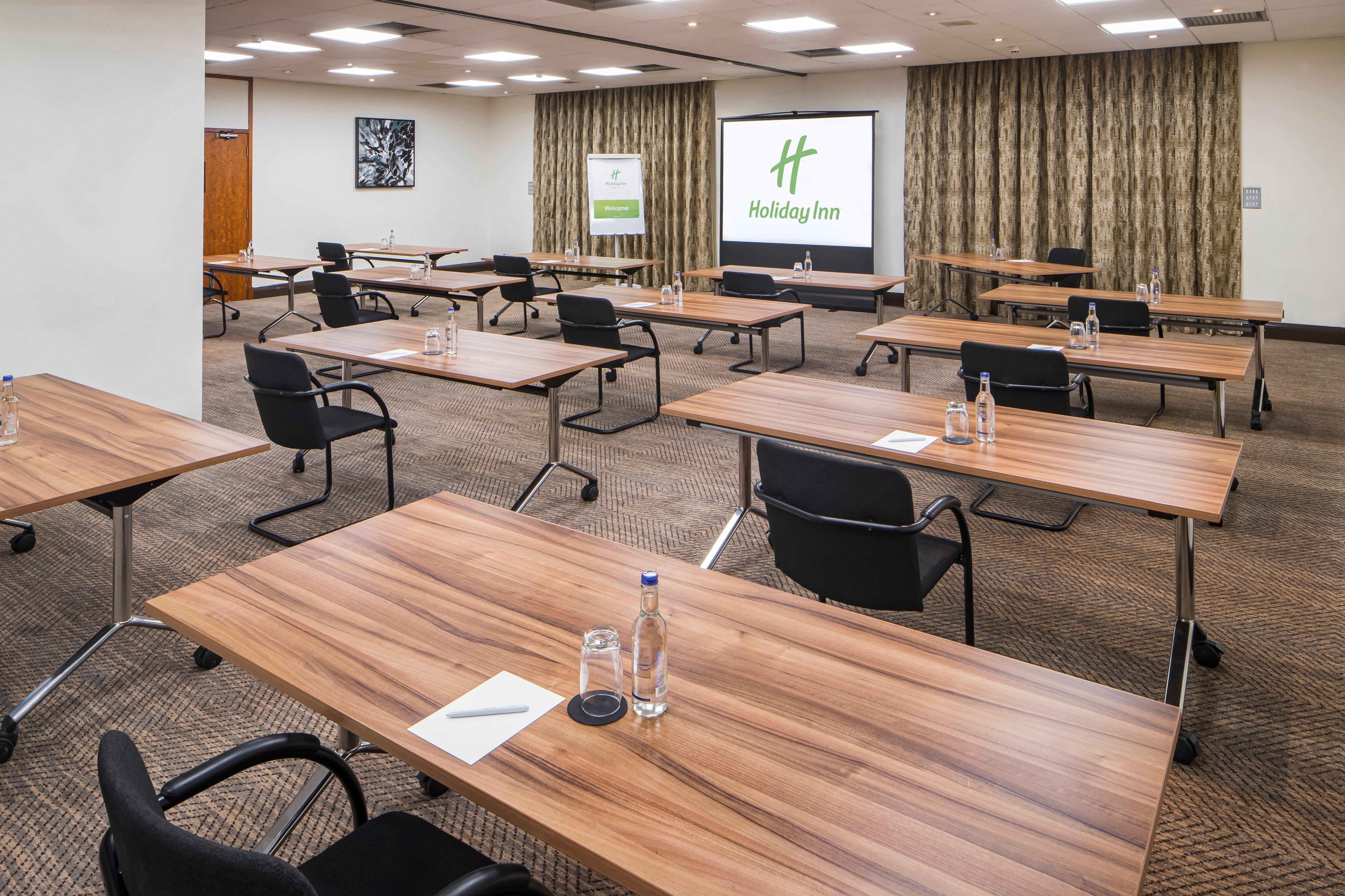 Holiday Inn Peterborough West By Ihg Exterior photo